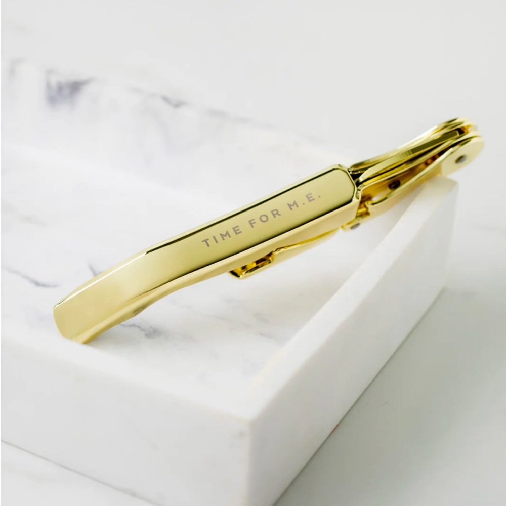 MARGOT ELENA
BOTTLE OPENER